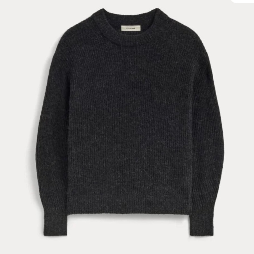 SOLD - Everlane Cocoon Crew sweater in Heathered Black